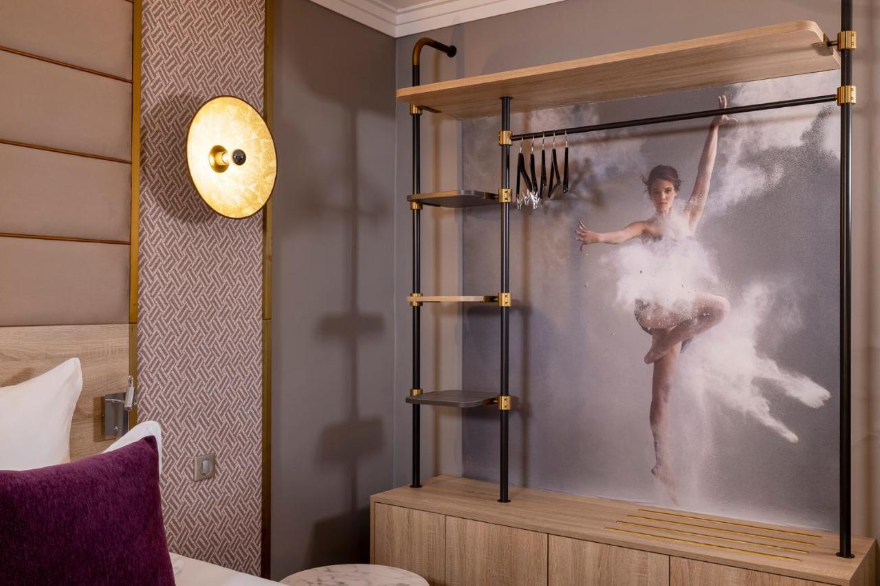 Hotel Nude Paris - Color Vision Exterior photo